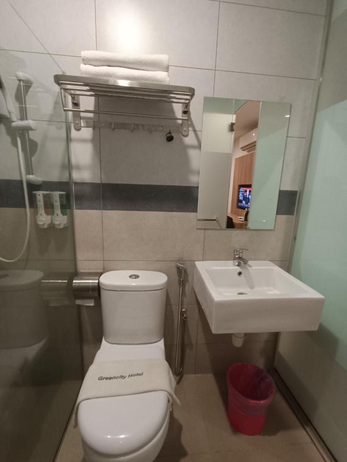 Greencity Hotel Sungai Petani Esterno foto