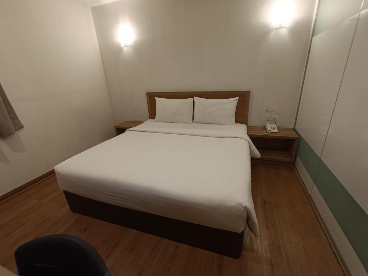 Greencity Hotel Sungai Petani Esterno foto