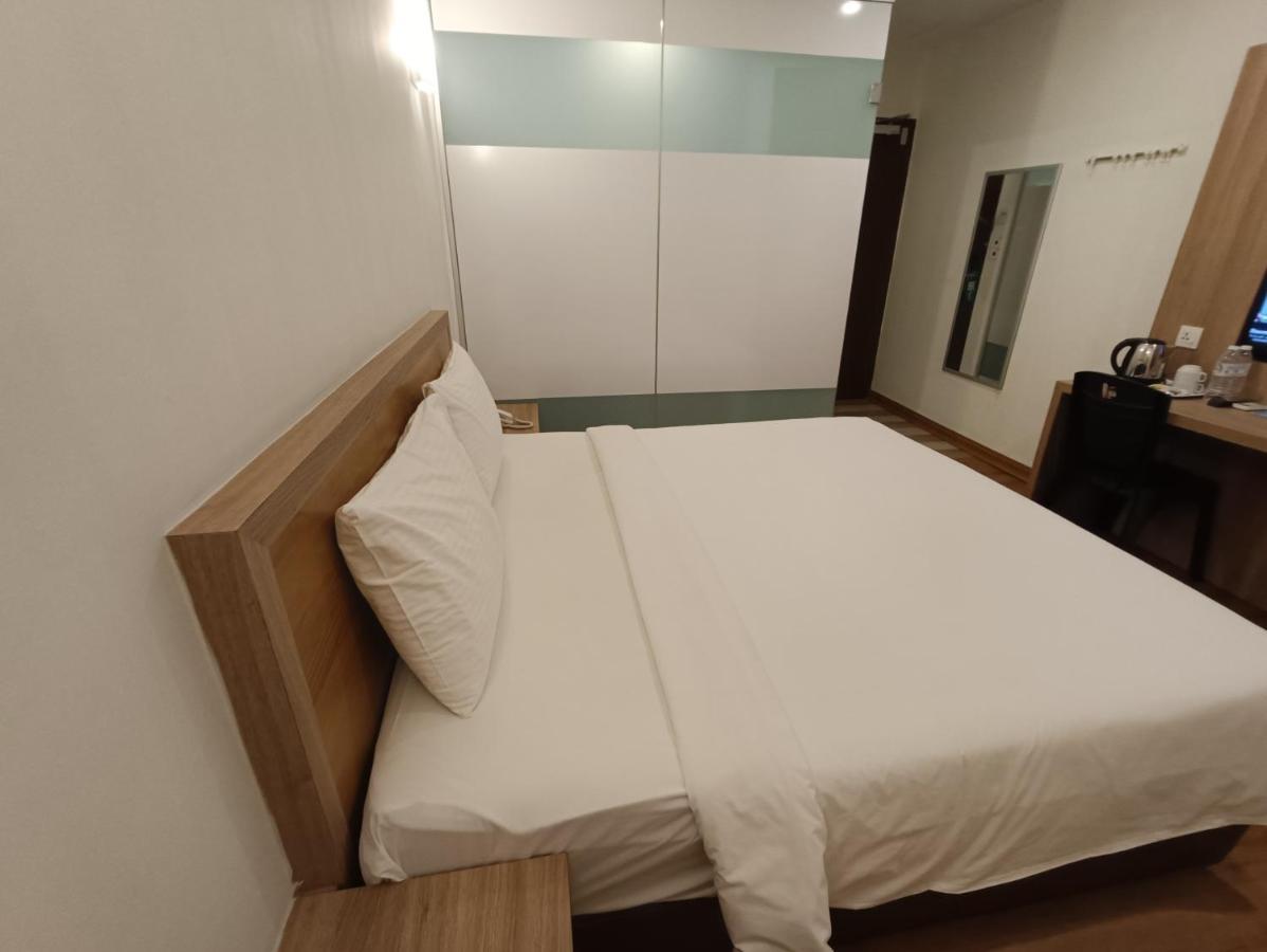 Greencity Hotel Sungai Petani Esterno foto
