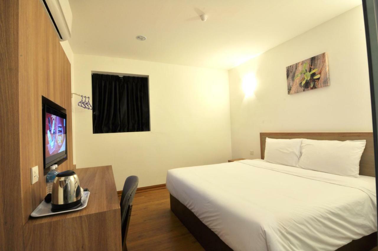 Greencity Hotel Sungai Petani Esterno foto