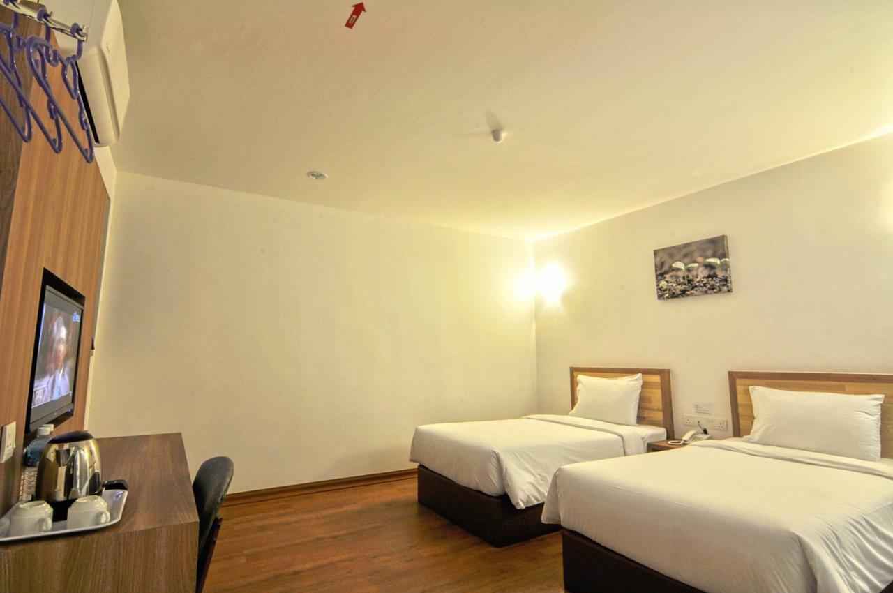 Greencity Hotel Sungai Petani Esterno foto